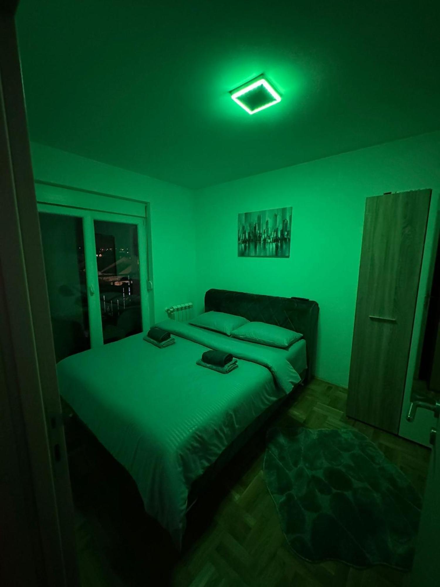 Stan Na Dan Aurora Appartement Požarevac Buitenkant foto