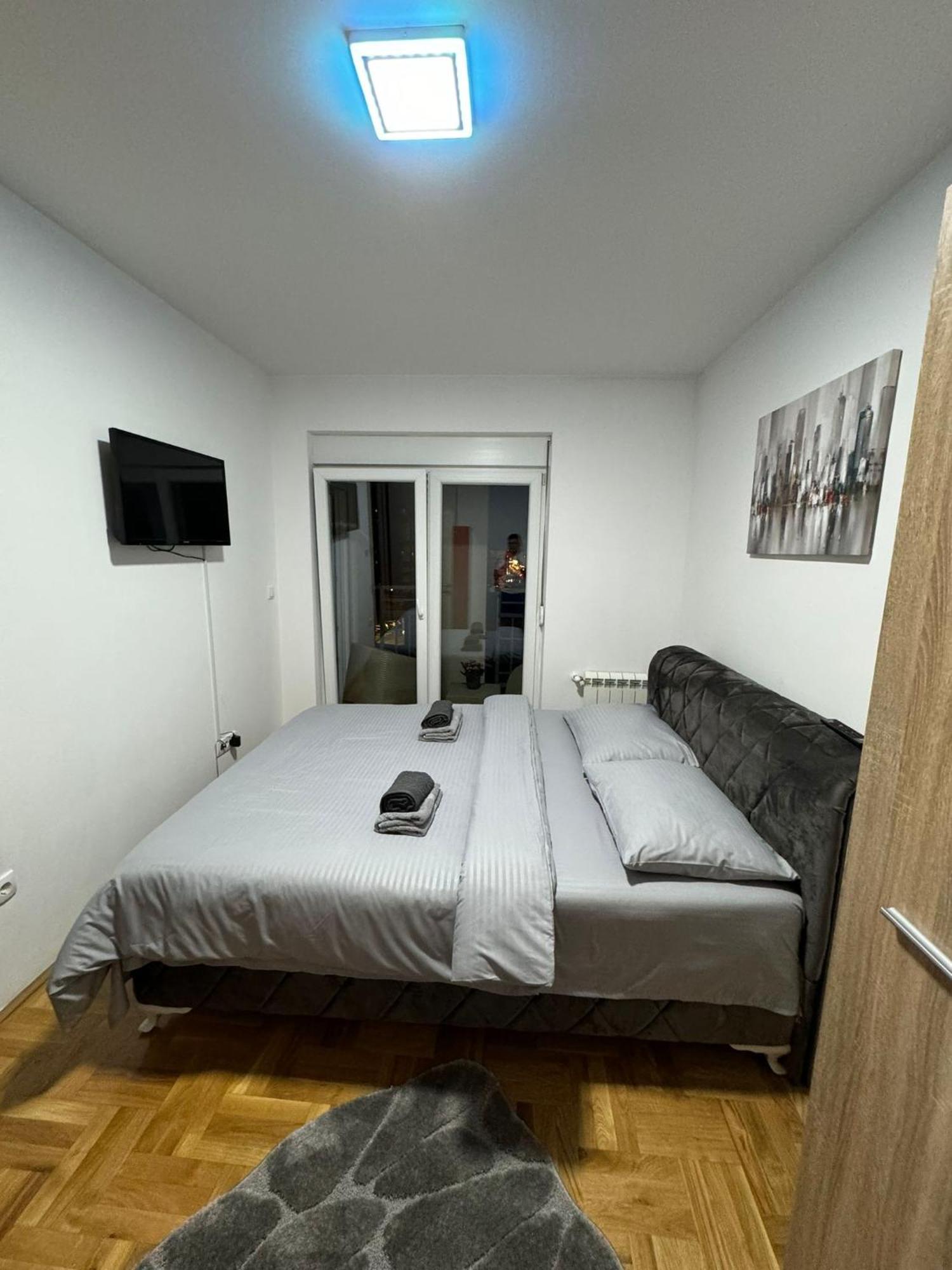Stan Na Dan Aurora Appartement Požarevac Buitenkant foto