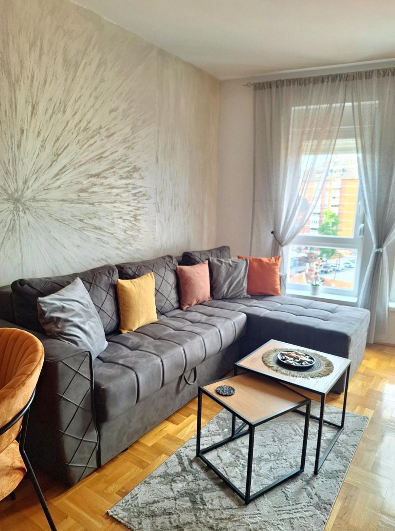 Stan Na Dan Aurora Appartement Požarevac Buitenkant foto