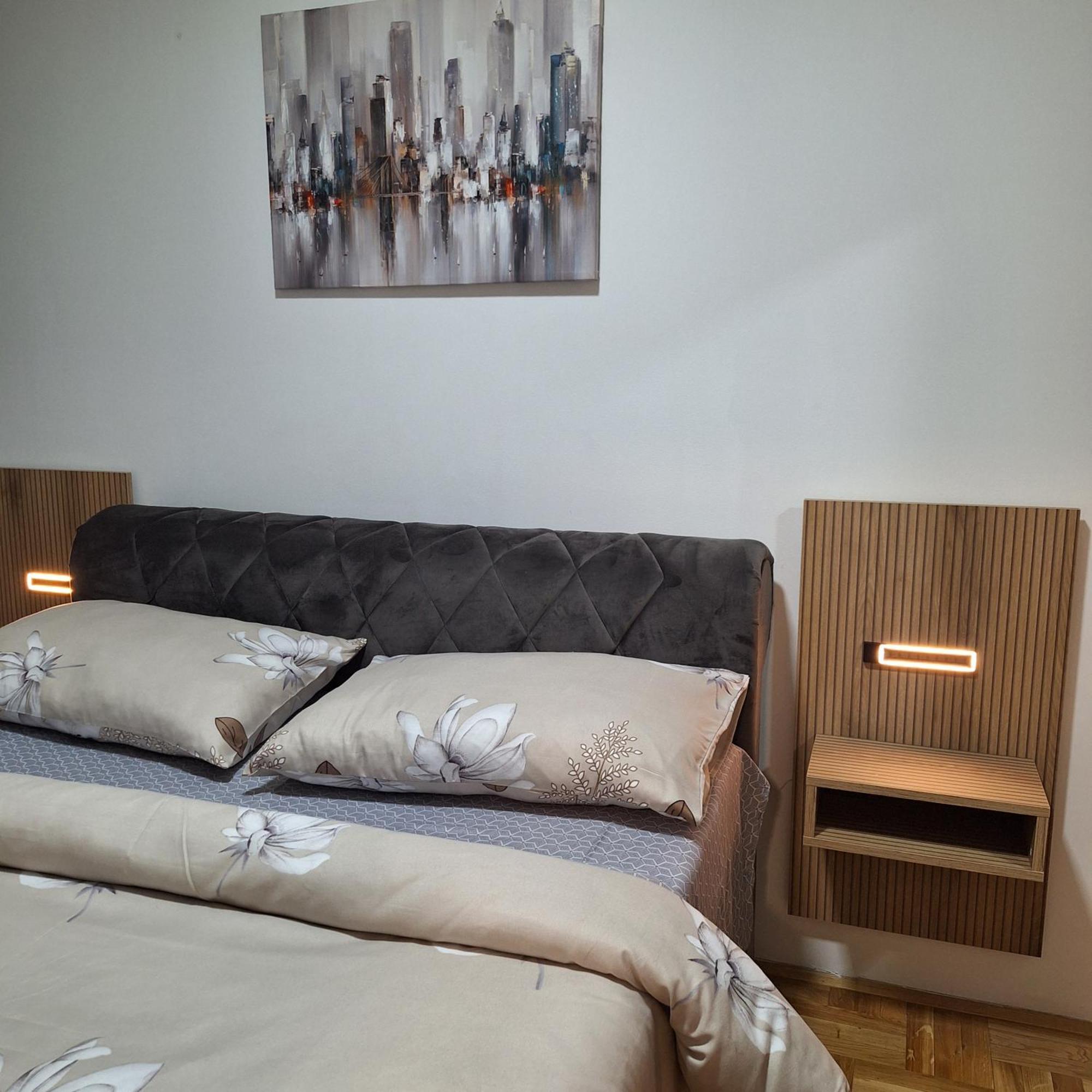 Stan Na Dan Aurora Appartement Požarevac Buitenkant foto